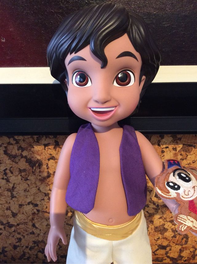 Boneca Disney Animators Aladdin