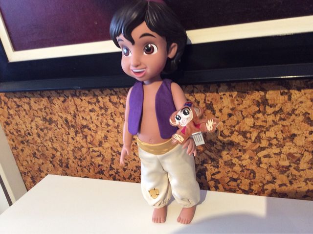 Boneca Disney Animators Aladdin