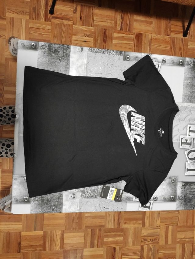 Oferta. Camiseta NIKE mujer talla s
