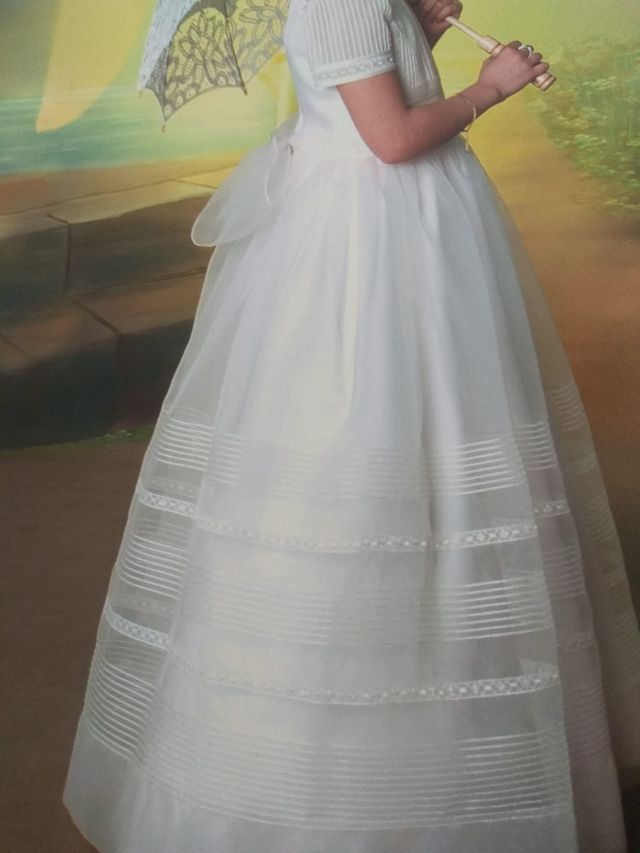 Vestido de comunión + Diadema flores + cancán