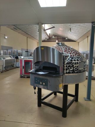 HORNO DE PIEDRA PARA PIZZAS A GAS de segunda mano en Sevilla en WALLAPOP