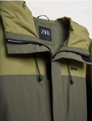 PARKA LIGERA HOMBRE ZARA de segunda mano por 29,99 EUR en Espinardo en  WALLAPOP