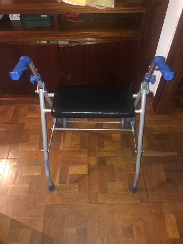 Andador para ancianos