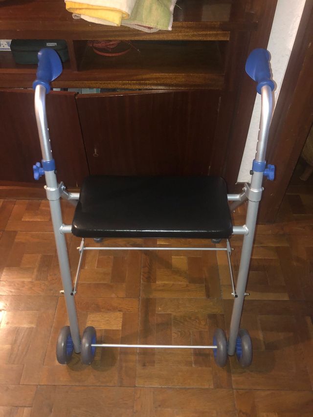 Andador para ancianos