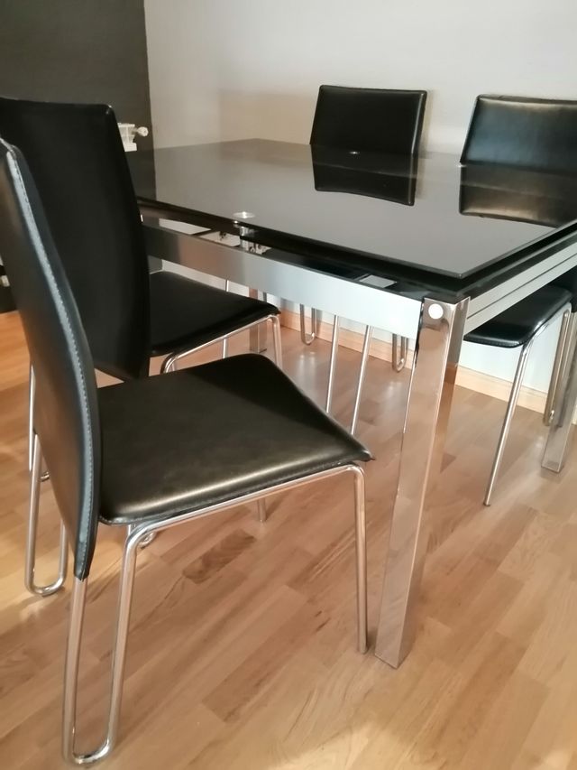 Mesa salón cristal negro