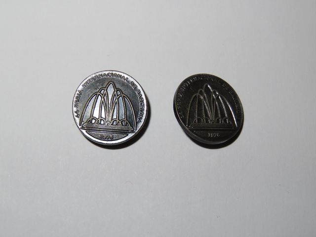 Pins Fuente Barcelona