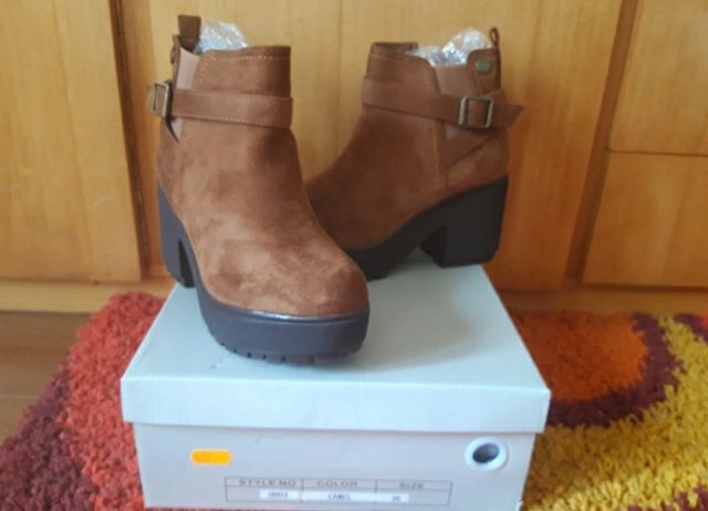 Botines nuevos de ante