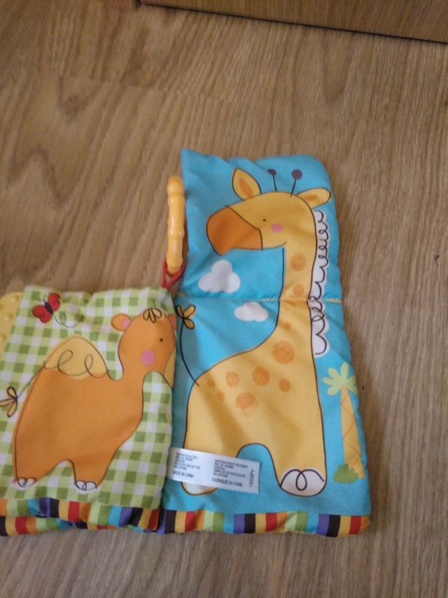 Cuento de tela Fisher Price sensaciones