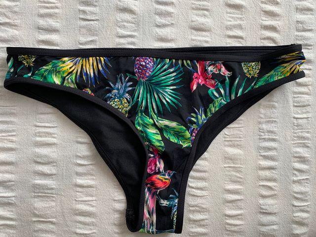 Lote 2 conjuntos y 3 Bragas Bikini + 5 pantalones