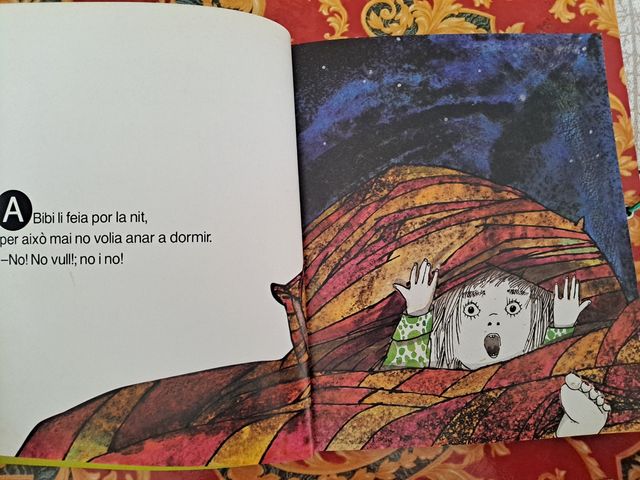 ESCURACASSOLES, XUPLANATES I BUTONI

