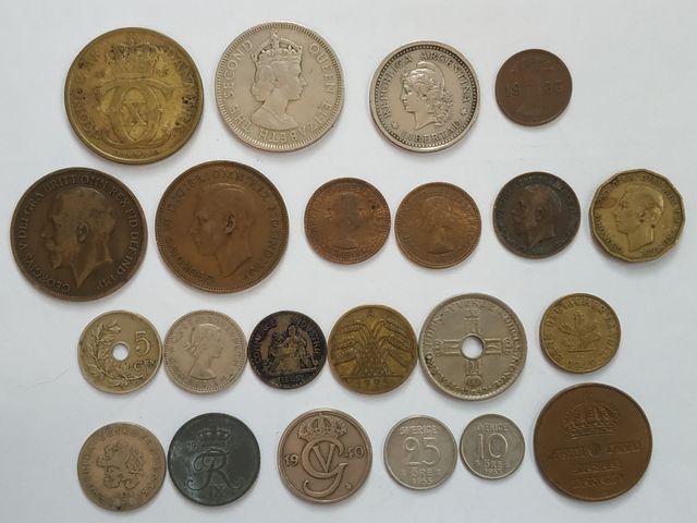 Lote de 22 monedas antiguas (incluye 2 de plata).