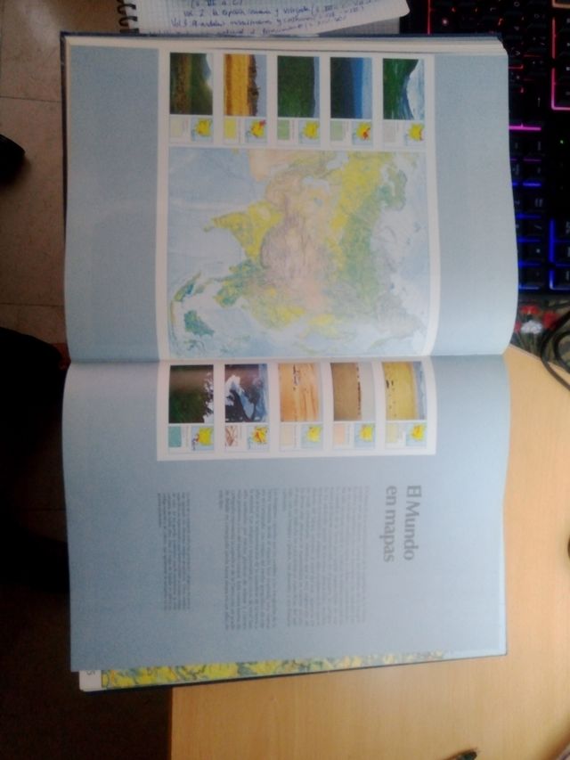 Atlas del mundo. Editorial Aguilar