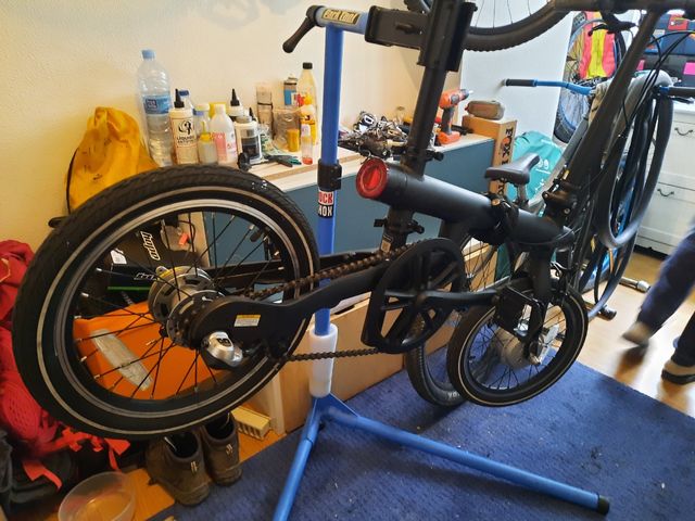 TALLER DE BICICLETAS PROFESIONAL