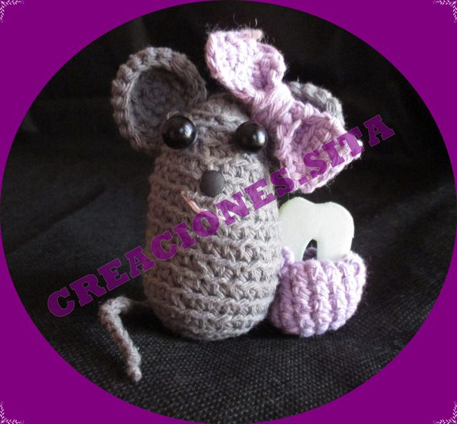 Amigurumis varios. Funda fonendoscopio.