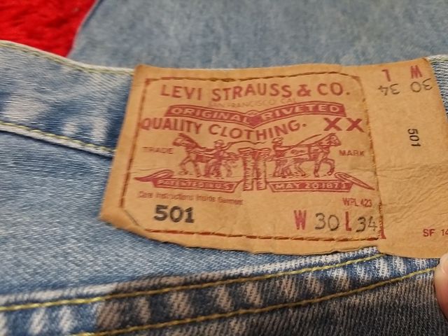 Levis w30 L34