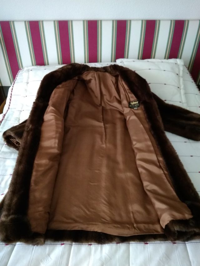 Abrigo vintage piel IMITACIÓN años 80.