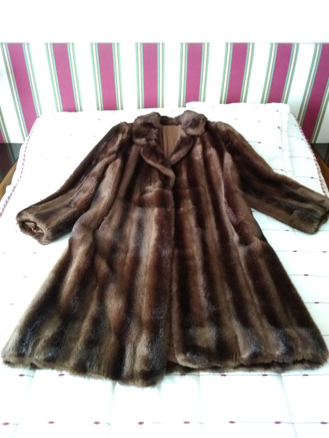 Abrigo vintage piel IMITACIÓN años 80.