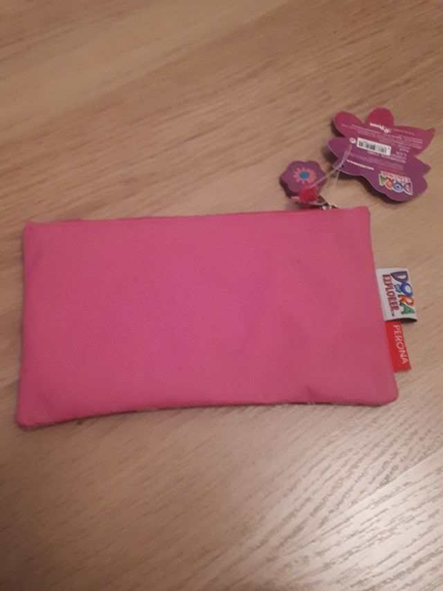 estuche Dora la exploradora SIN ESTRENAR