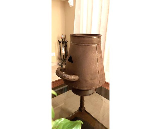 Aceitera antigua extremeña