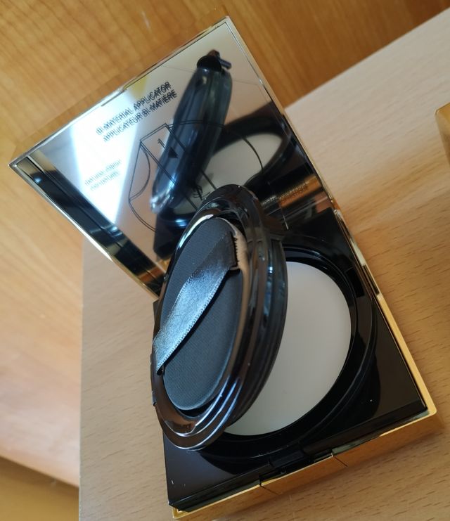 Base de maquillaje de YSL