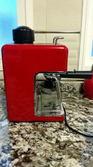 CAFETERA VITAL ESPRESSO CM6812E 500W 3,5 BARES ROJA | Tienda de segunda  mano RealCash