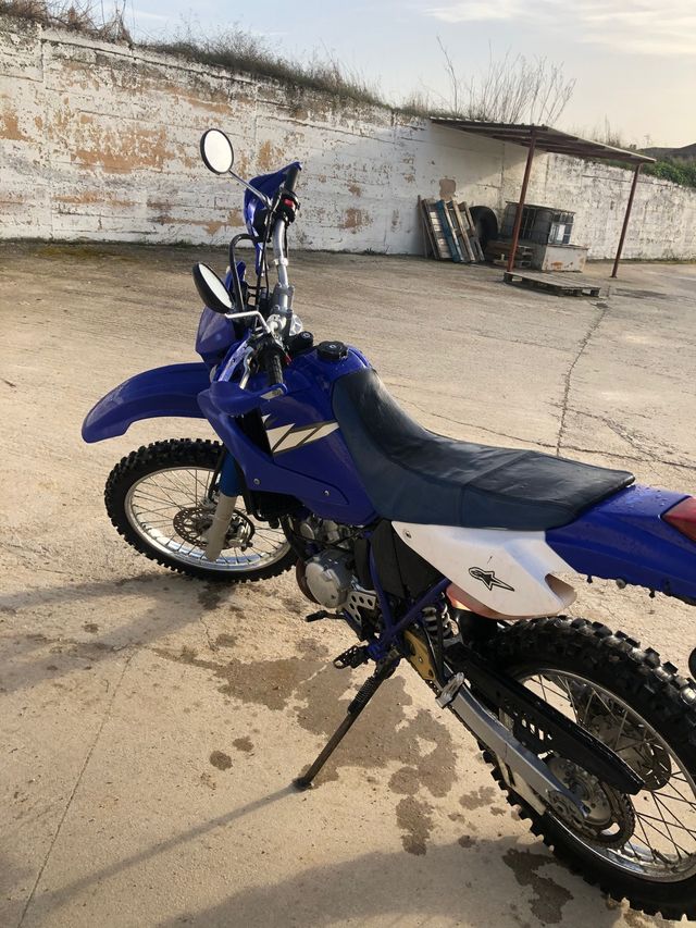 Moto Yamaha dt re 125 2t de segunda mano por 2.900 € en Allo en WALLAPOP Moto Yamaha dt re 125 2t de segunda mano por 2.900 € en Allo en WALLAPOP