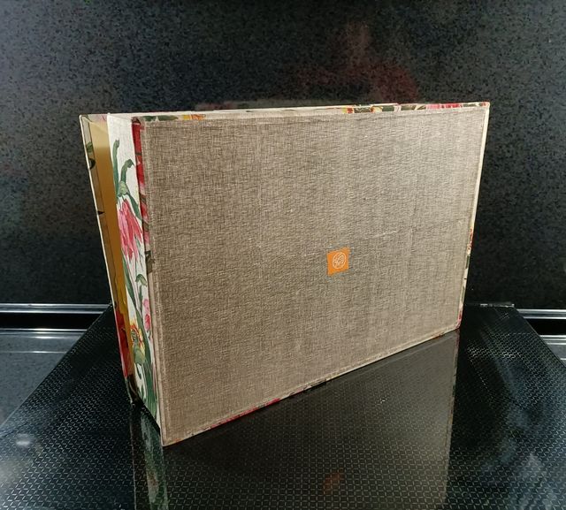 Caja tela acolchada