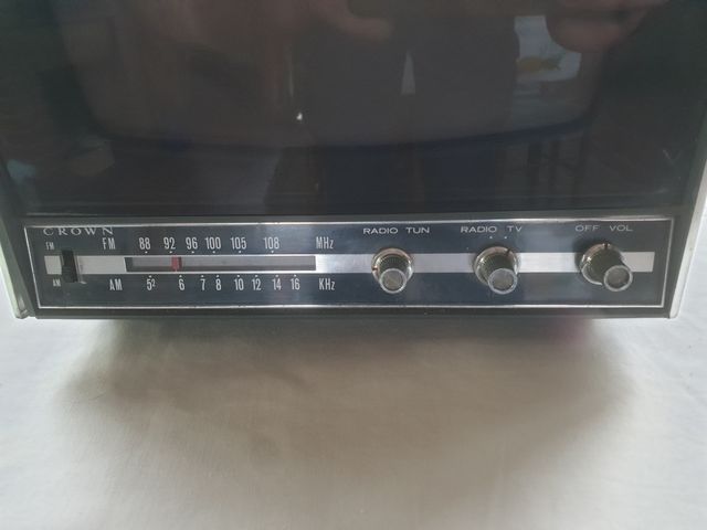 Television portatil Crown 9 tv-384