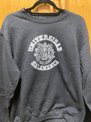 Sudadera Gris Universidad de Salamanca de segunda mano por 9 EUR en Oviedo  en WALLAPOP