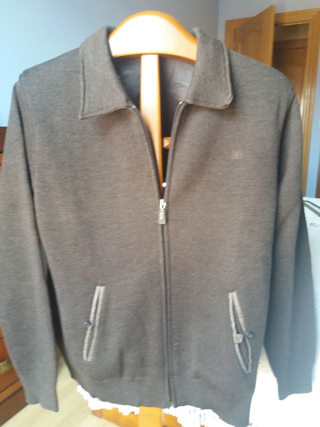 chaqueta marron