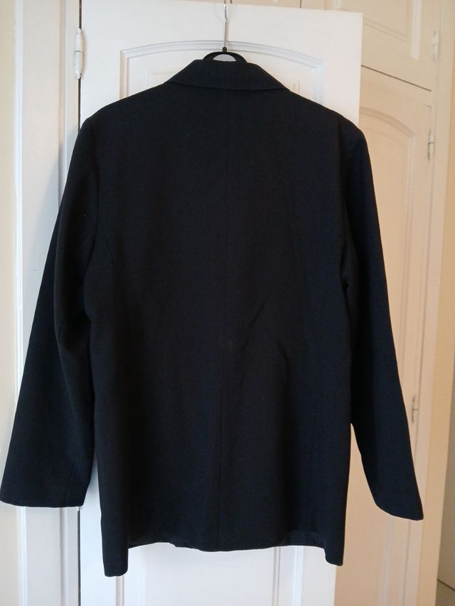 Chaqueta negra de vestir