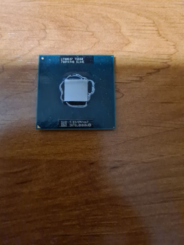 Procesador LF80537  T5550 7809A948- SLA4E