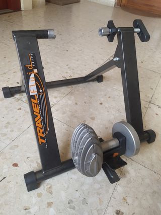 Rodillo Elite fluid travel de segunda mano por 45 EUR en Foz en WALLAPOP