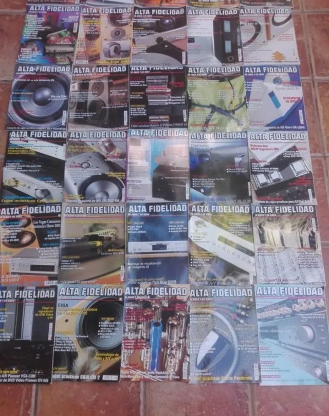 GRAN LOTE DE 85 REVISTAS DE ALTA FIDELIDAD