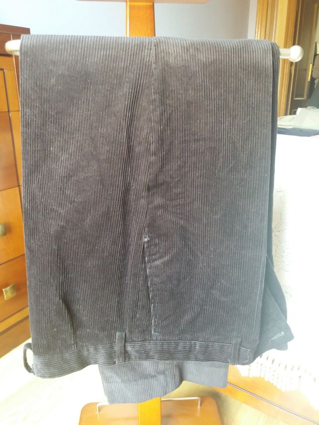 Pantalón de pana a estrenar