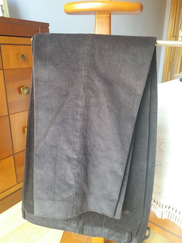 Pantalón de pana a estrenar