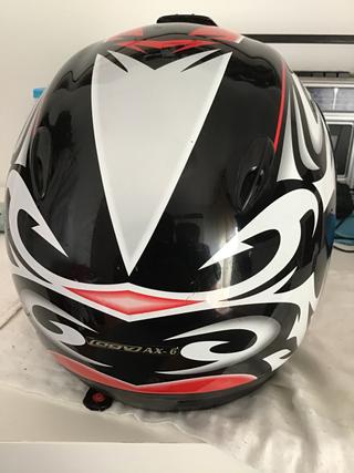 Casco AGV ax6 de segunda mano por 29 EUR en Villanueva de los Castillejos  en WALLAPOP