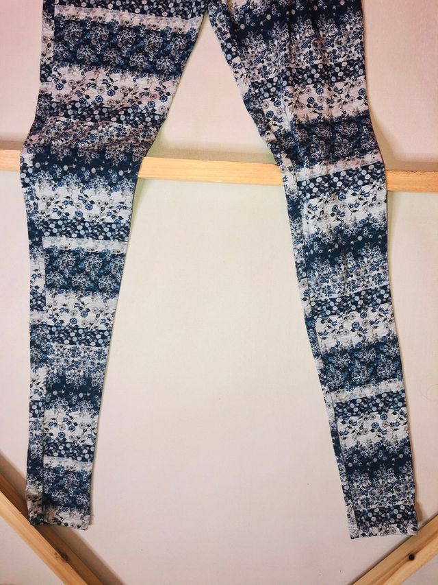 Bershka mallas leggings floral S