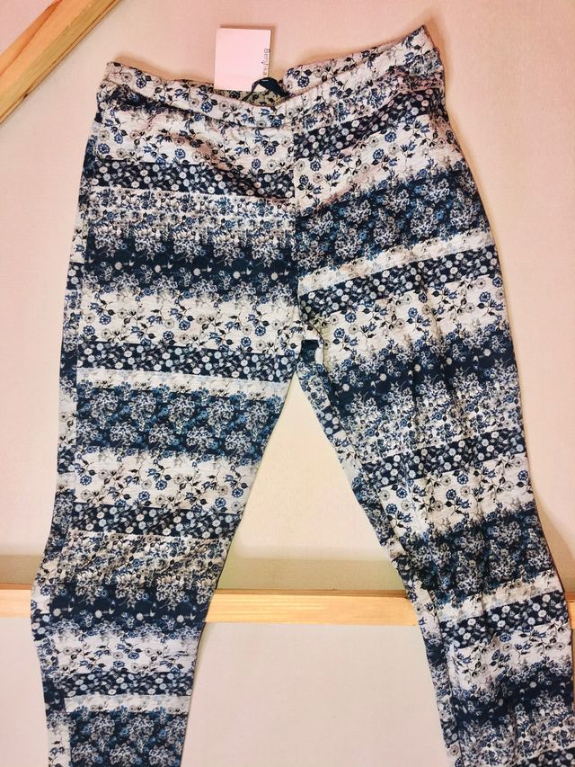 Bershka mallas leggings floral S