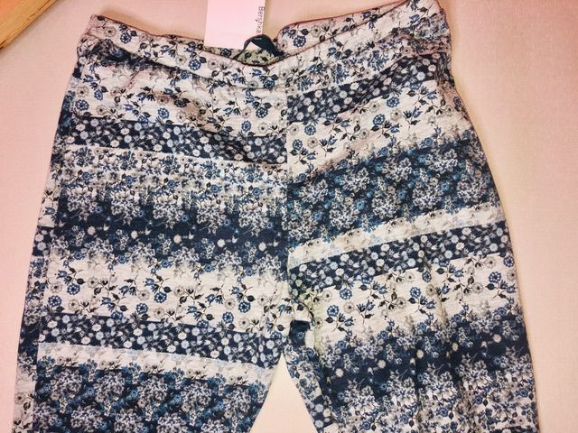 Bershka mallas leggings floral S