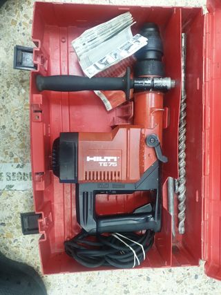 ROTOMARTILLO HILTI TE 75 de segunda mano por 365 EUR en Sabadell en WALLAPOP