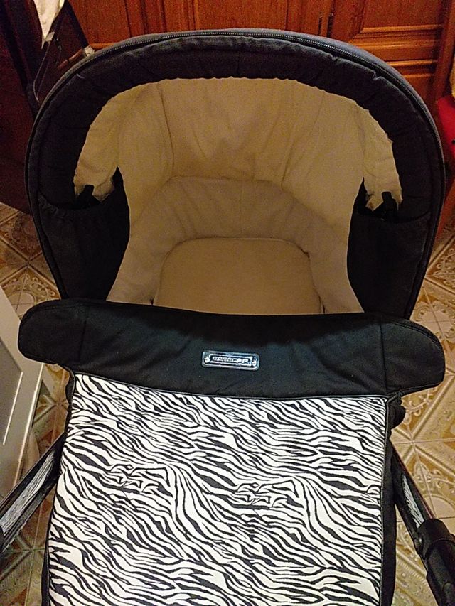 carro de bebe. marca bebecar