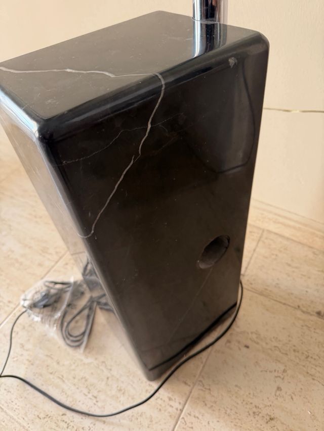 Lámpara pie marmol macizo diseño VALORADA EN 1200€