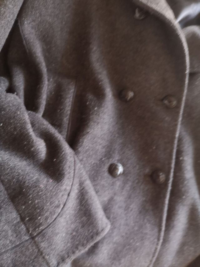 Abrigo gris oscuro Purificación García
