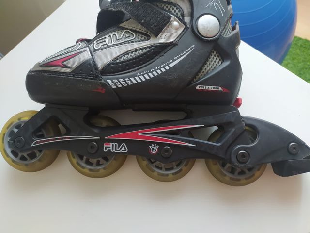 Patines en línea marca FILA. Talla ajustable 32-35