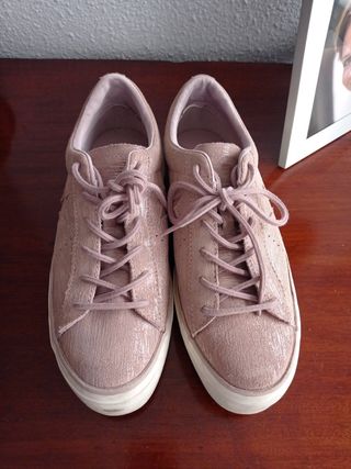 Converse All Star talla 40 impecable plataforma de segunda mano por 55 EUR  en Sevilla en WALLAPOP