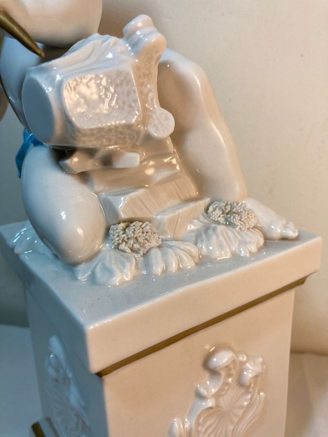 STATUETTA IN PORCELLANA ALGORA 28 CM