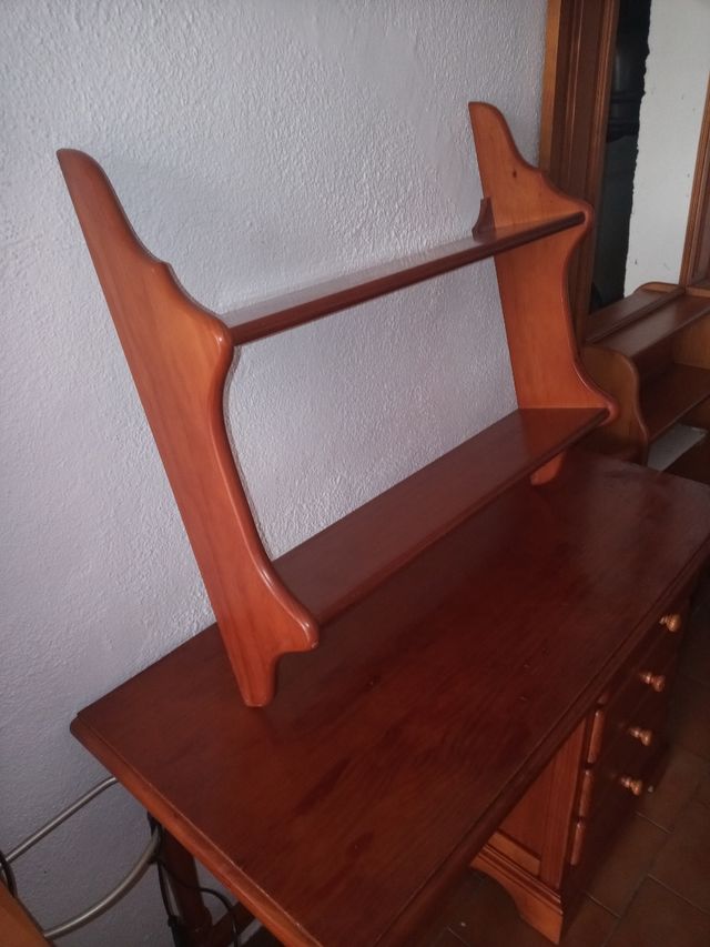 Mesa de secretária mais estante