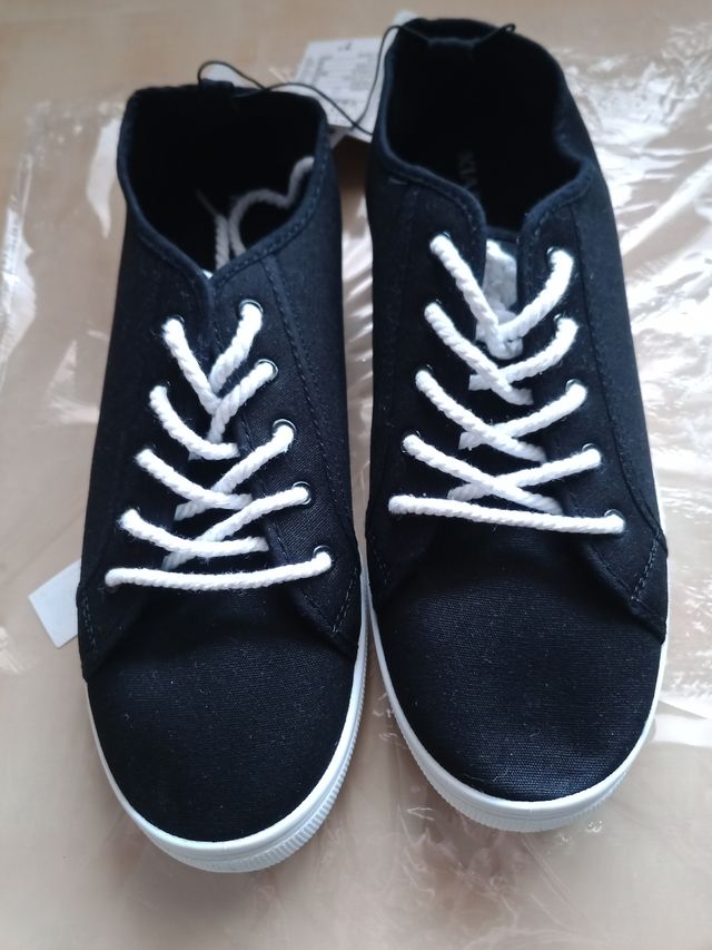 Zapatillas de lona T41 SIN ESTRENAR