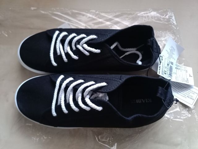 Zapatillas de lona T41 SIN ESTRENAR